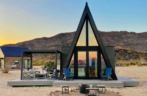 Study Butte-Terlingua House | Stardust Big Bend Luxury A-Frame#10 with a fab view