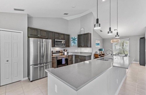 Marco Island House | Starfish Court-Coastal 3 BDR/2BA Waterfront Pool Home