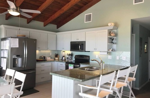 Little Torch Key House | Starfish - Ocean front with dock and pool