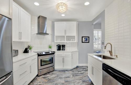 Metropolitan House | Starland Perch Estate