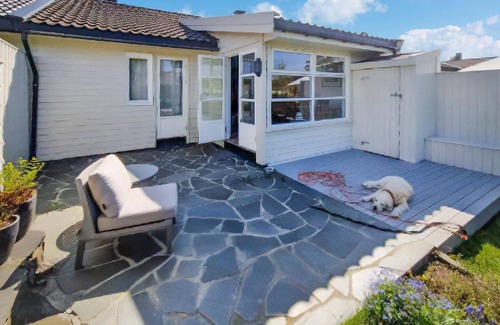 Kristiansand House | Start from this beautiful quality house directly to hikes to the surrounding lakes.