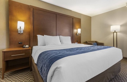 Cody House | Start Your Adventure Right w/Our Comfy Room & Complimentary Breakfast