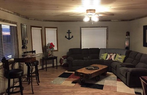 La Salle Condo | Starved Rock Country Loft in Historic Downtown LaSalle ~ Great View Of River