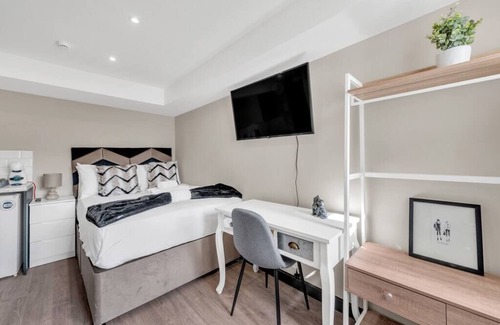 Shacklewell Apartment | Stay and Explore: Convenient Studio - Prime Location