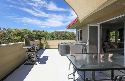 Lynmore House | Stay at 5A | Lynmore Location with Spa Pool