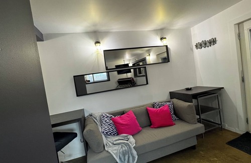 Nanton Apartment | Stay at La Grange Suite in Nanton! Pet Friendly!