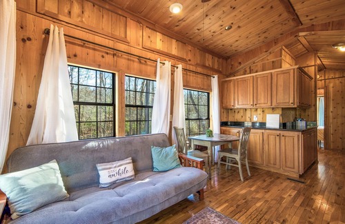 Monteagle Cabin | Stay Awhile @ Trailhead Cabins