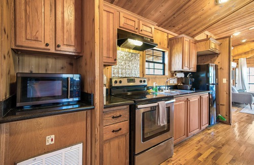 Monteagle Cabin | Stay Awhile @ Trailhead Cabins