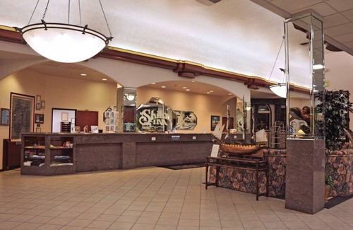 Ocean Shores Hotel | STAY BY THE BEACH! COMFY UNIT, POOL, SAUNA