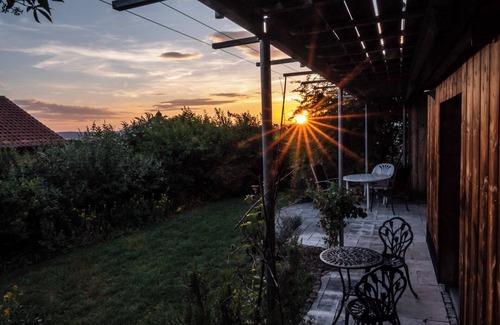 Pahl Apartment | stay in a ecological, sunny, quite, south-west directed garden apartment (67sqm)