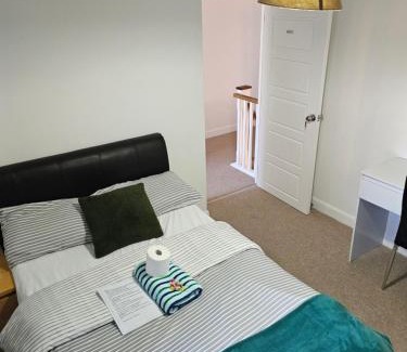 Dartford House | Stay in Doubleroom with professionals, Neat, Cosy - Dartford Central