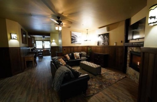 Agpar Apartment | Stay in Glacier National Park @ Apgar Lookout, Suite 1 & 2