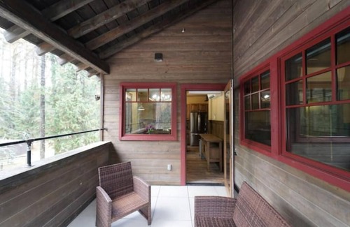 Agpar Apartment | Stay in Glacier National Park @ Apgar Lookout Retreat, Suite 2