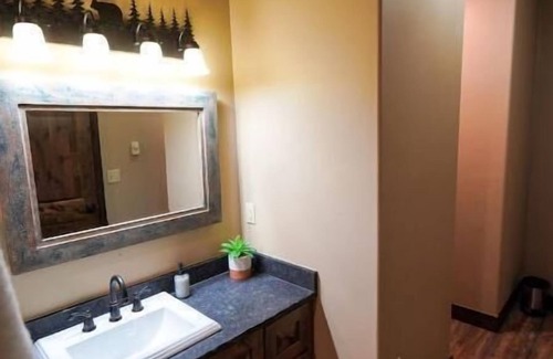 Agpar Apartment | Stay in Glacier National Park @ Apgar Lookout Retreat, Suite 1