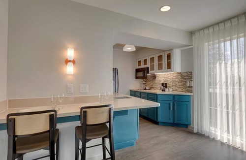 San Jose Hotel | Stay In great Shape! Minutes to Levi's Stadium, w/Outdoor Pool
