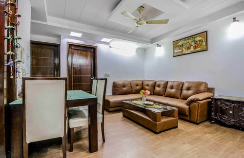 New Delhi Apartment | Stay in Posh Central Delhi near City Center ,family friendly,Private .