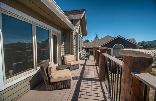 Stanley Hills Condo | Stay in our Feng Shui retreat that you will never want to leave!