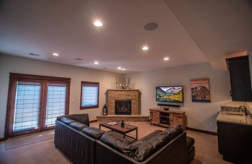Stanley Hills Condo | Stay in our Feng Shui retreat that you will never want to leave!