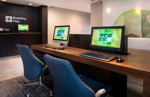 Cupertino House | Stay in Style at our Hotel in Cupertino, CA