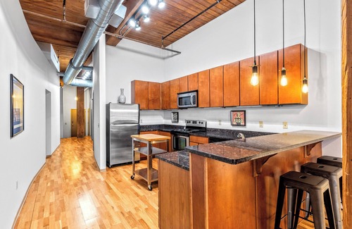 Downtown West Apartment | Stay in Style! Downtown Loft-Garage Parking