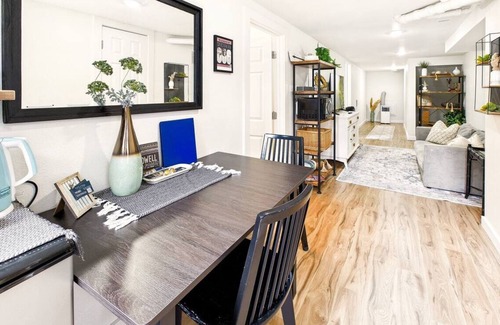 Albany Apartment | Stay in the center of the Willamette Valley close to wineries