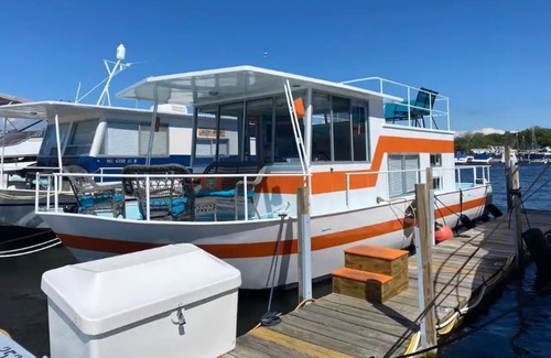 Douglas Boat Rental | Stay on the water aboard Tangerine Dream!