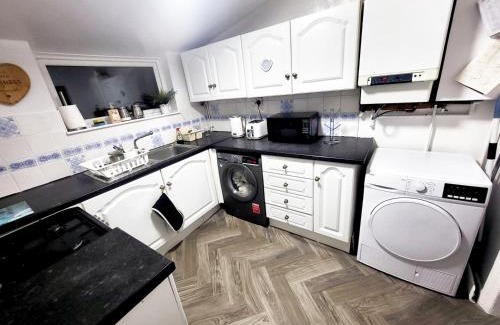 Rochdale House | Stay Sleep Rest - Ivor Street