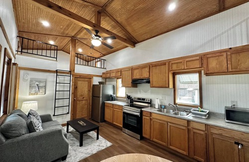 Lake Waccamaw House | Stay Small at Lake Waccamaw 2