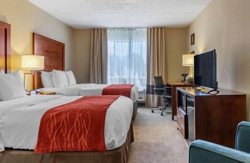 Albuquerque Hotel | Stay Steps from the Airport with Easy Access to UNM and Downtown ABQ - 2 Units