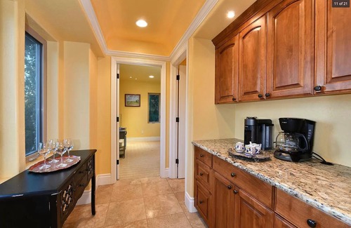 Healdsburg Villa | Stay surrounded by Fitch Mountain Park and Open Space Preserve.