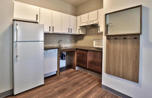 Albuquerque Hotel | Staybridge Suites - Albuquerque Airport by IHG