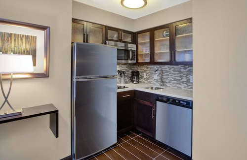 Benton Harbor Hotel | Staybridge Suites Benton Harbor - St. Joseph by IHG