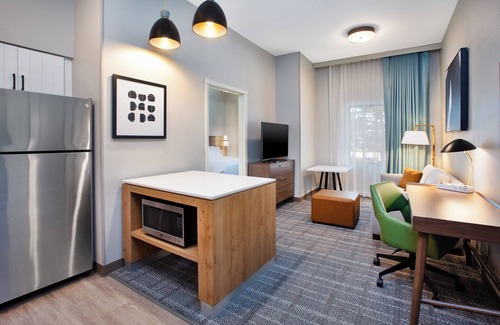 Bismarck Hotel | Staybridge Suites Bismarck by IHG