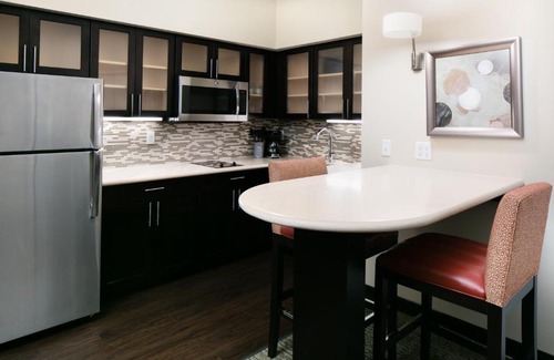 Historic East Village Hotel | Staybridge Suites Des Moines Downtown by IHG
