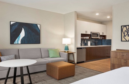 Lexington Hotel | Staybridge Suites Lexington S Medical Ctr Area by IHG