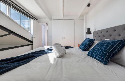 Collingwood North Apartment | StayCentral - Fitzroy Converted Warehouse Penthouse