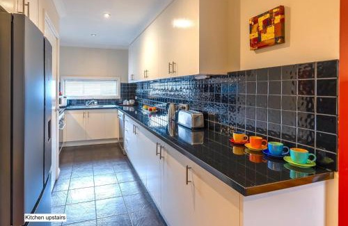 Brunswick House | StayCentral - Tranquil Spacious Townhouse