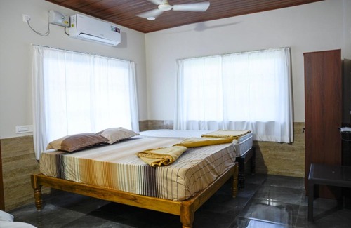 Gokarna Hotel | STAYMAKER Hotel Ashokavana