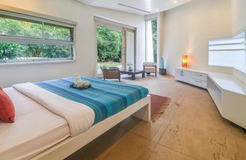 Alibaug Villa | StayVista's Hanamizu - Pool-View Villa with Lawn & Reading Corner