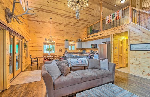 Irons Cabin | 'Steelhead Lodge' - Double J River Camp
