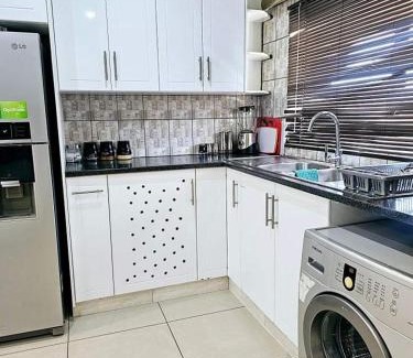 Maun House | Stegor holiday home