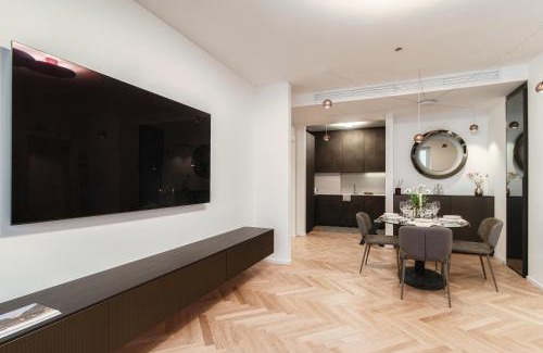 Como City Centre Apartment | Stella - by MyHomeInComo