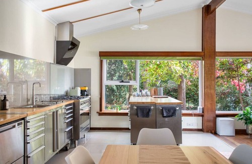 Rosevears House | Stella Rose Cottage Enchanting Riverfront Retreat