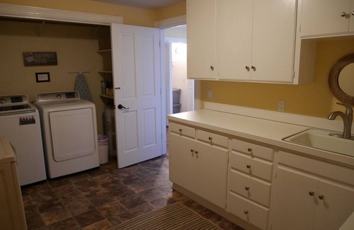 Hayden Lake House | Stellamar: Prime Hayden Lake Waterfront & Hot tub