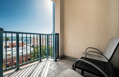 East Village Condo | Stellar 2-bedroom view condo with WiFi/gym in San Diego's Gaslamp District