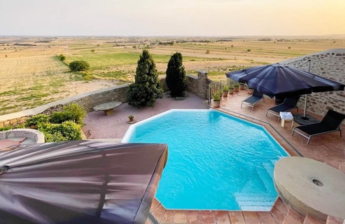 Els Plans de Sio Villa | Step Back to the Medieval 16th Century just 1 hour from Barcelona Center!