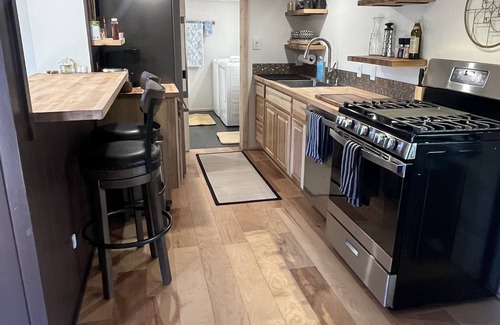 West Sedona Cabin | Step into nature and glorious hikes right out your door! Sweet, private cabin.