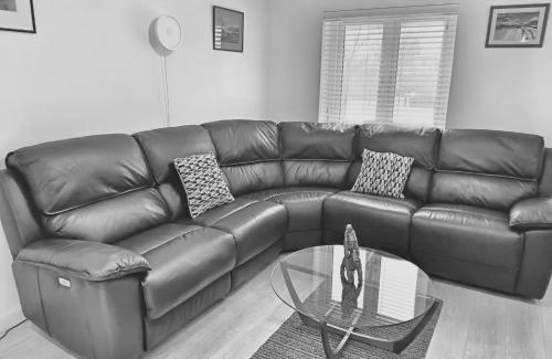 Cathedral Quarter Apartment | Steps away from Top Attractions, 2 Bed 2 Bath, Cathedral Quarter, Free Parking
