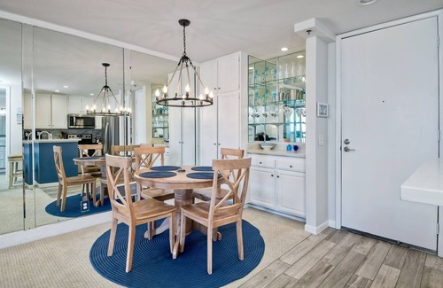 Townsite Condo | Steps from the Beach with Amazing Ocean View