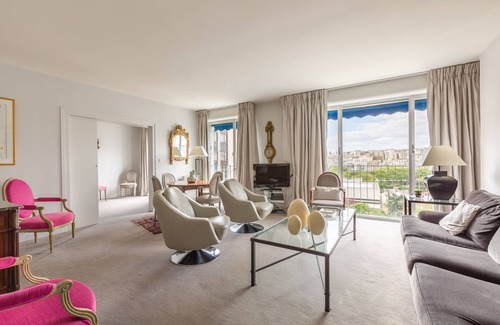 Grenelle Apartment | Steps from the Eiffel Tower, by Veeve